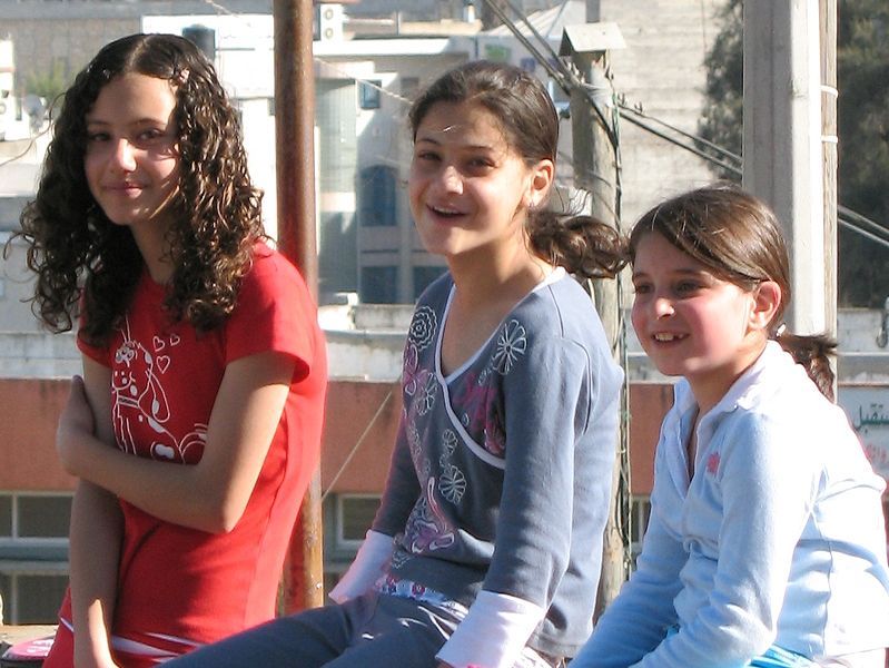 Teenage-girls-Jewish-youth-Israeli-children