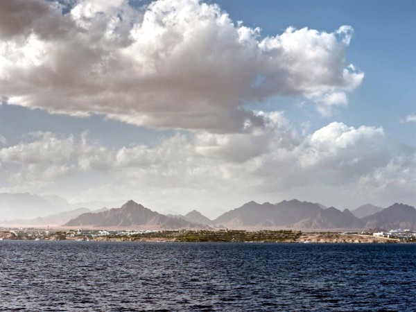 Red Sea-clouds