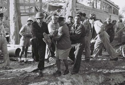 Haganah volunteers-Egypt's  bombardment- Tel Aviv- War of Independence