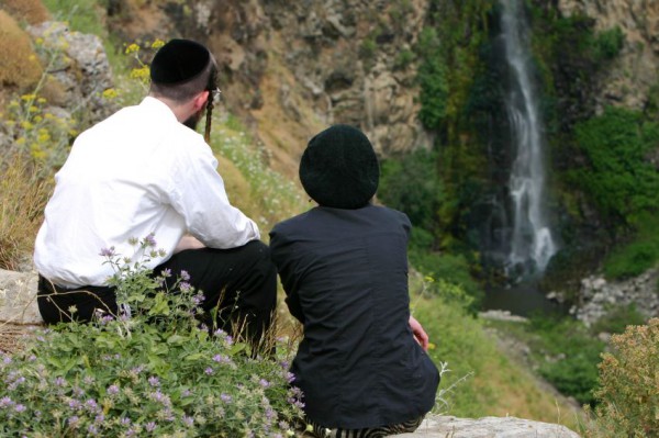 Couple-Israeli nature