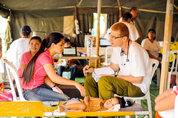 Philippines-IDF-pediatrician-Dr.-Albukirk