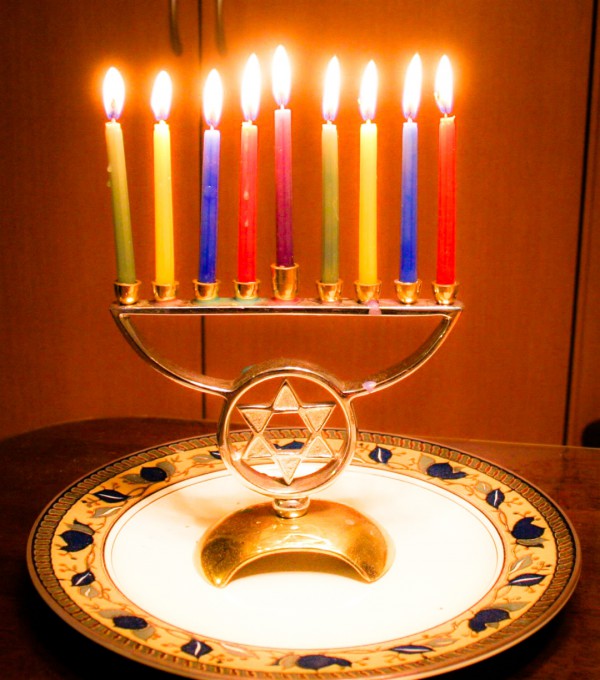 Hanukkiah-Shamash