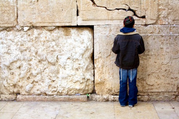 Winter-Kotel boy-Western Wailing Wall