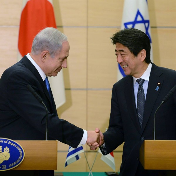 Benjamin Netanyahu and Shinzo Abe