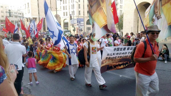 Sukkot-parade-evangelicals support Israel