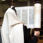 Lifting the Torah