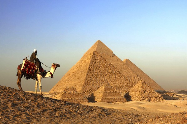 Giza-Egypt-Pyramids-Camel