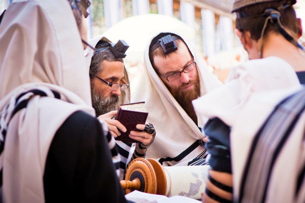 Kotel-tallit-Torah scroll-tefillin-siddur