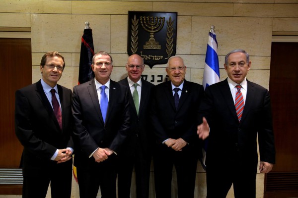 Norbert Lammert poses for a photo in Israel.  (right to left) Israel opposition Chairman, Isaac Herzog, Speaker of the Knesset, Yuli-Yoel Edelstein, President of the German Bundestag, Prof. Dr. Norbert Lammert, President of the State of Israel, Reuven Rivlin, the Prime Minister of Israel, Benjamin Netanyahu.  (GPO photo by Oren Cohen)