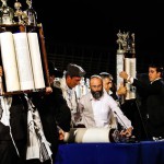 Torah-hagbah-Western Wall