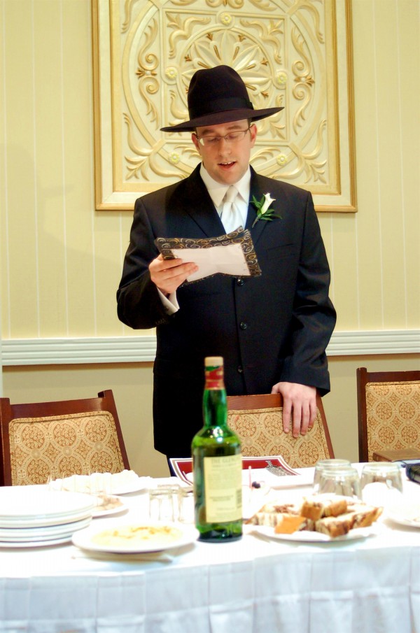 The d'var Torah is provided in a variety of venues. (Avi Flamholz)