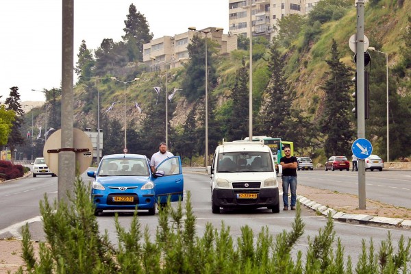 Yom HaZikaron, two-minute siren