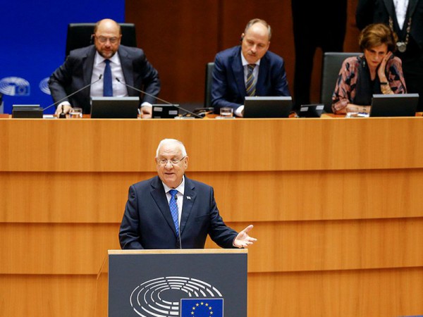 Israeli President Reuven Rivlin addresses the EU parliament.  (GPO photo by Mark Neiman)